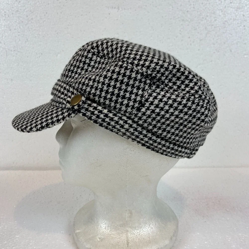 Newsboy Cabbie Hat White & Black Houndstooth